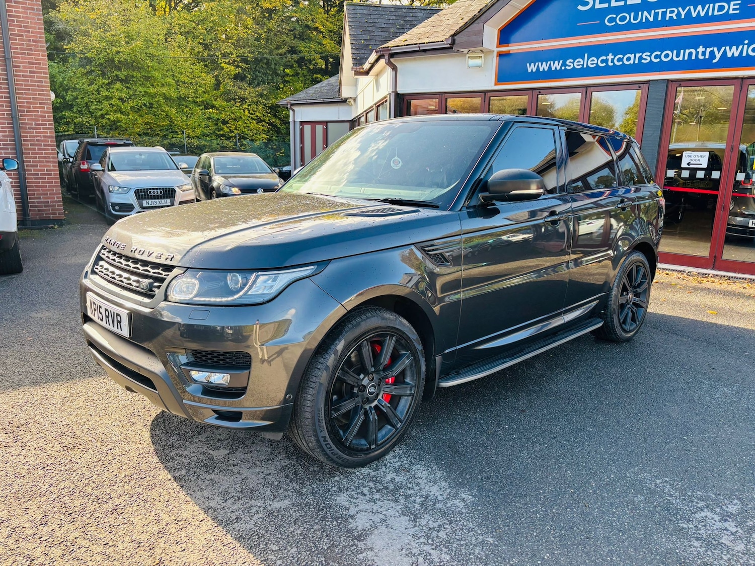 Used Land Rover Range Rover Sport 2015 for sale - 76369023: Photo 4