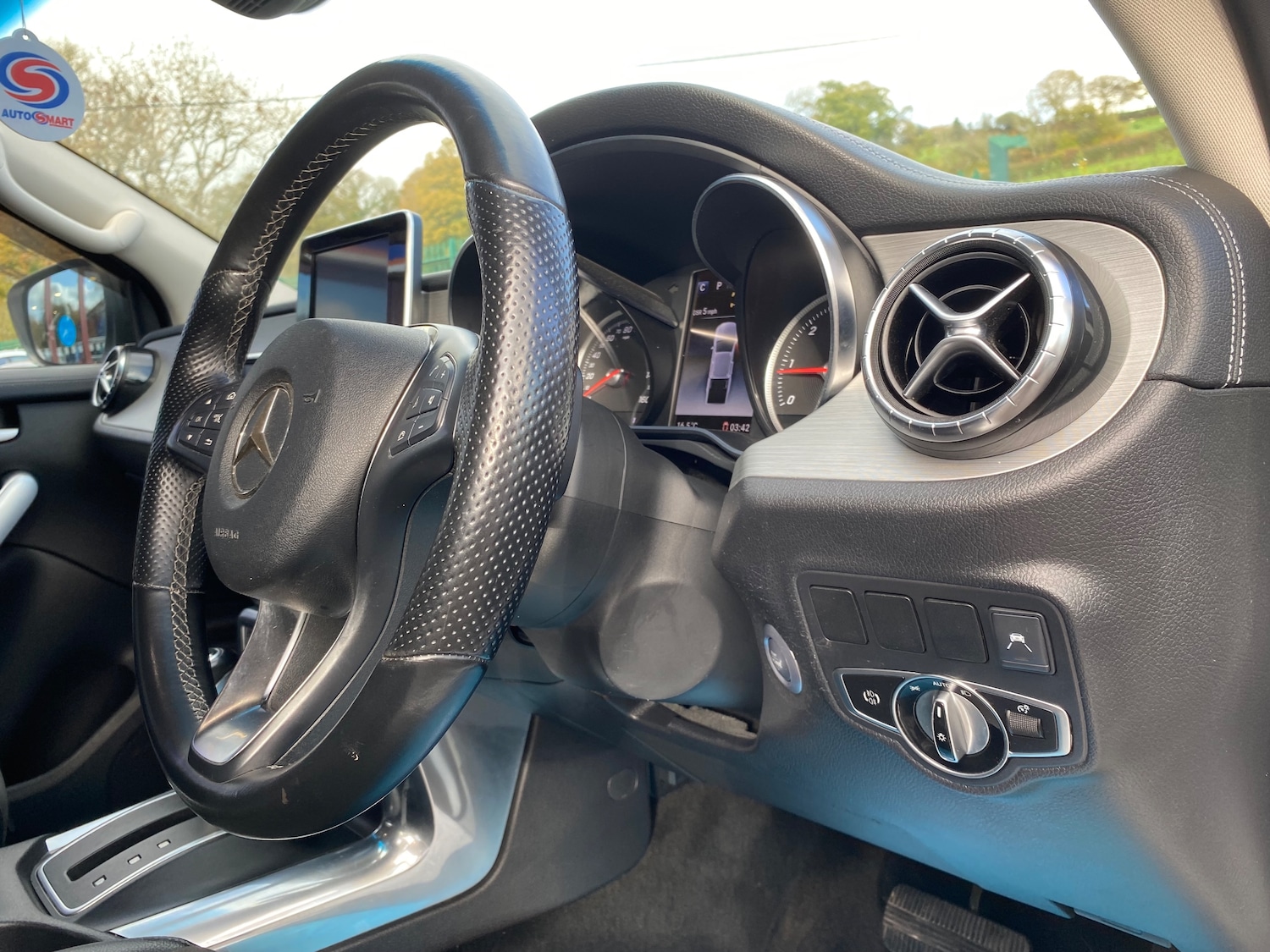 Used Mercedes-Benz X Class 2020 for sale - 76569313: Photo 24