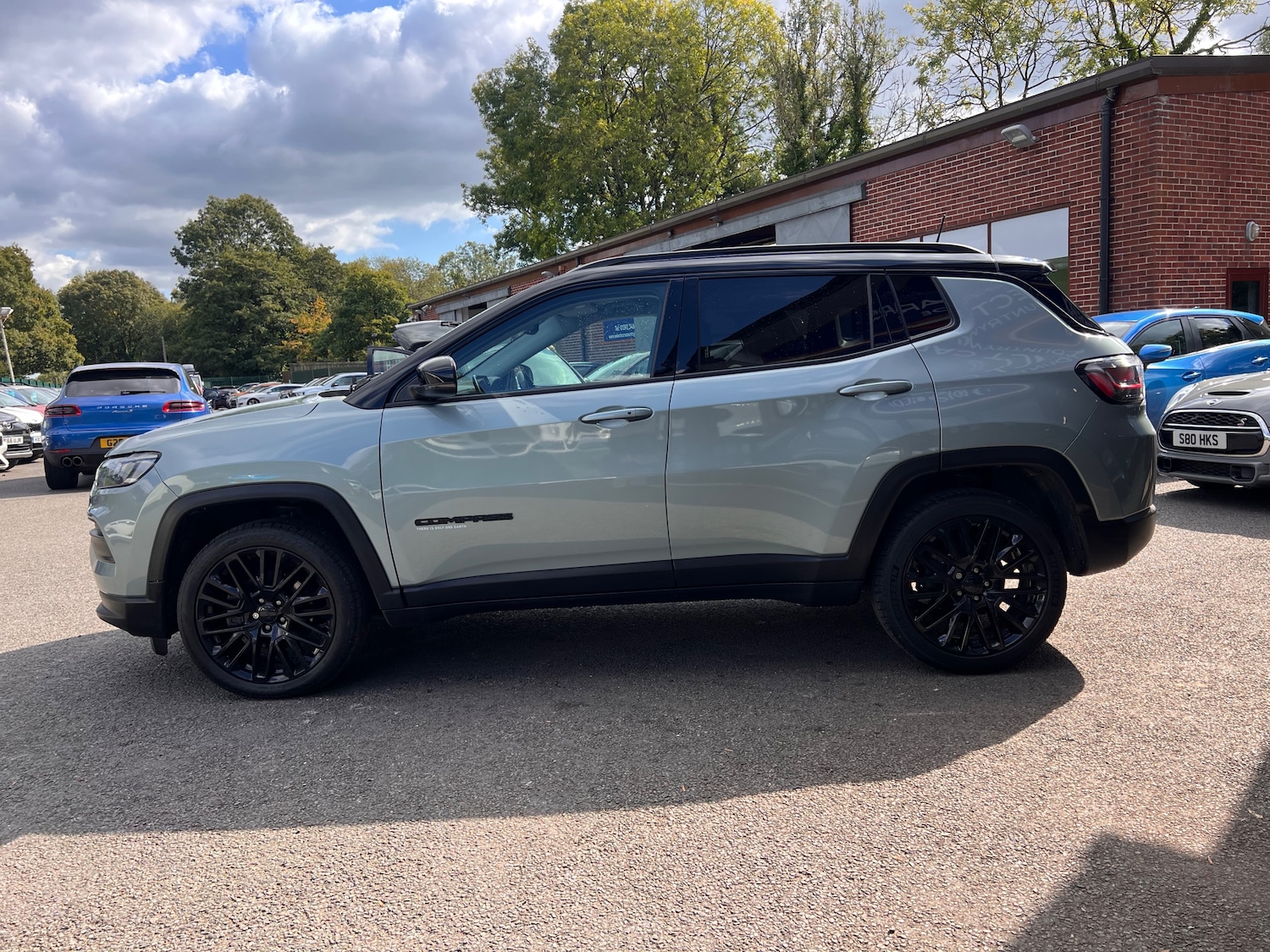 Used Jeep Compass 2023 for sale - 76082424: Photo 5