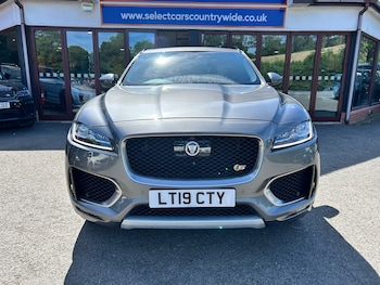Used Jaguar F-Pace 2019 for sale - 79073374: Photo