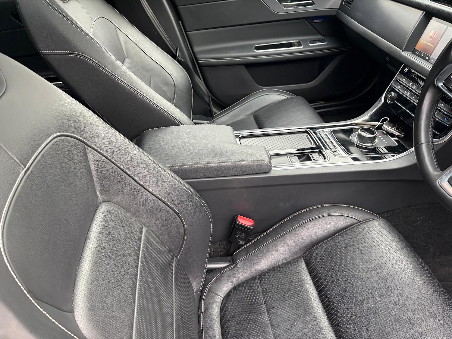 Used Jaguar XF 2018 for sale - 77747434: Photo 10