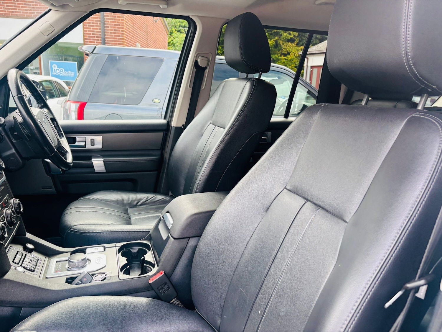 Used Land Rover Discovery 4 2016 for sale - 76357806: Photo 28
