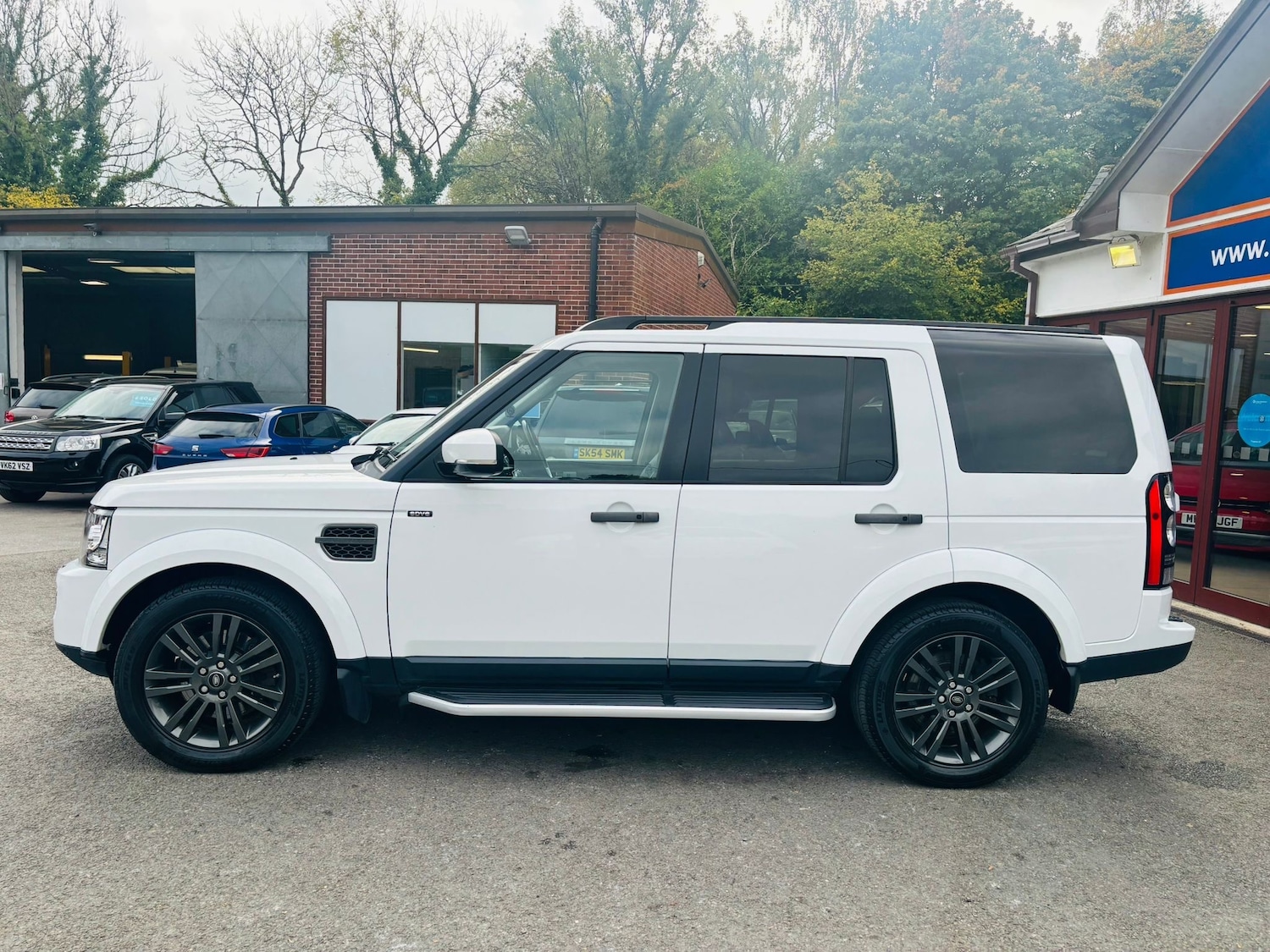 Used Land Rover Discovery 4 2016 for sale - 76357806: Photo 5