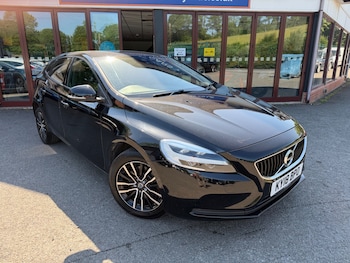 Used Volvo V40 2018 for sale - 78668437: Photo