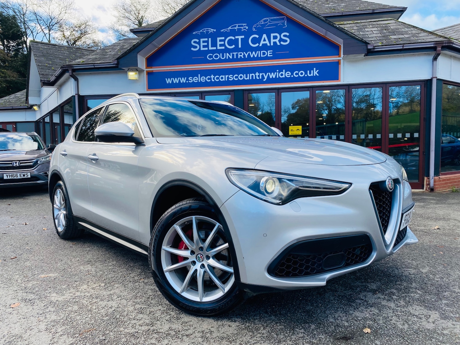 Used Alfa Romeo Stelvio 2019 for sale - 76635074: Photo 2