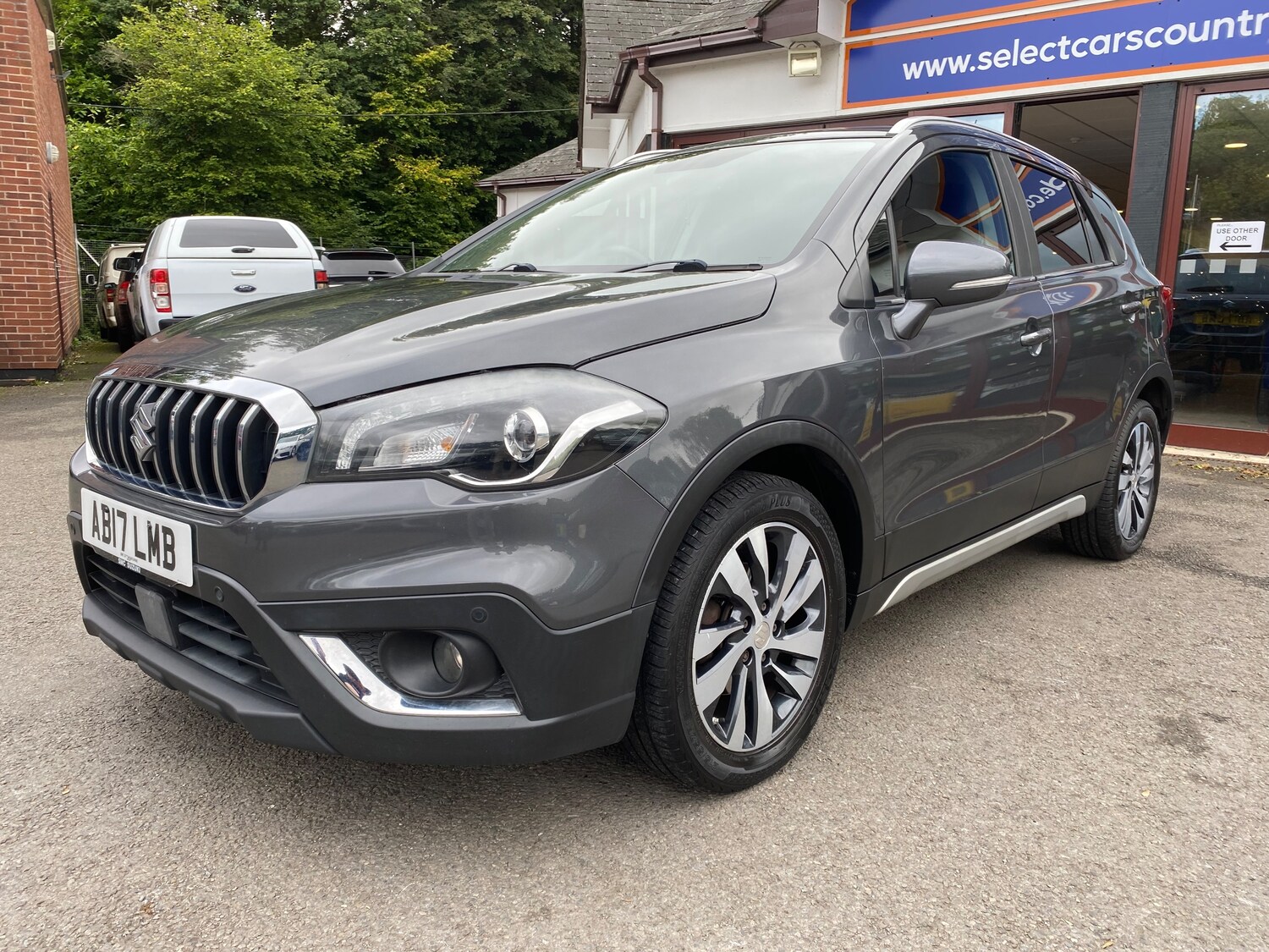 Used Suzuki SX4 2017 for sale - 76334648: Photo 4