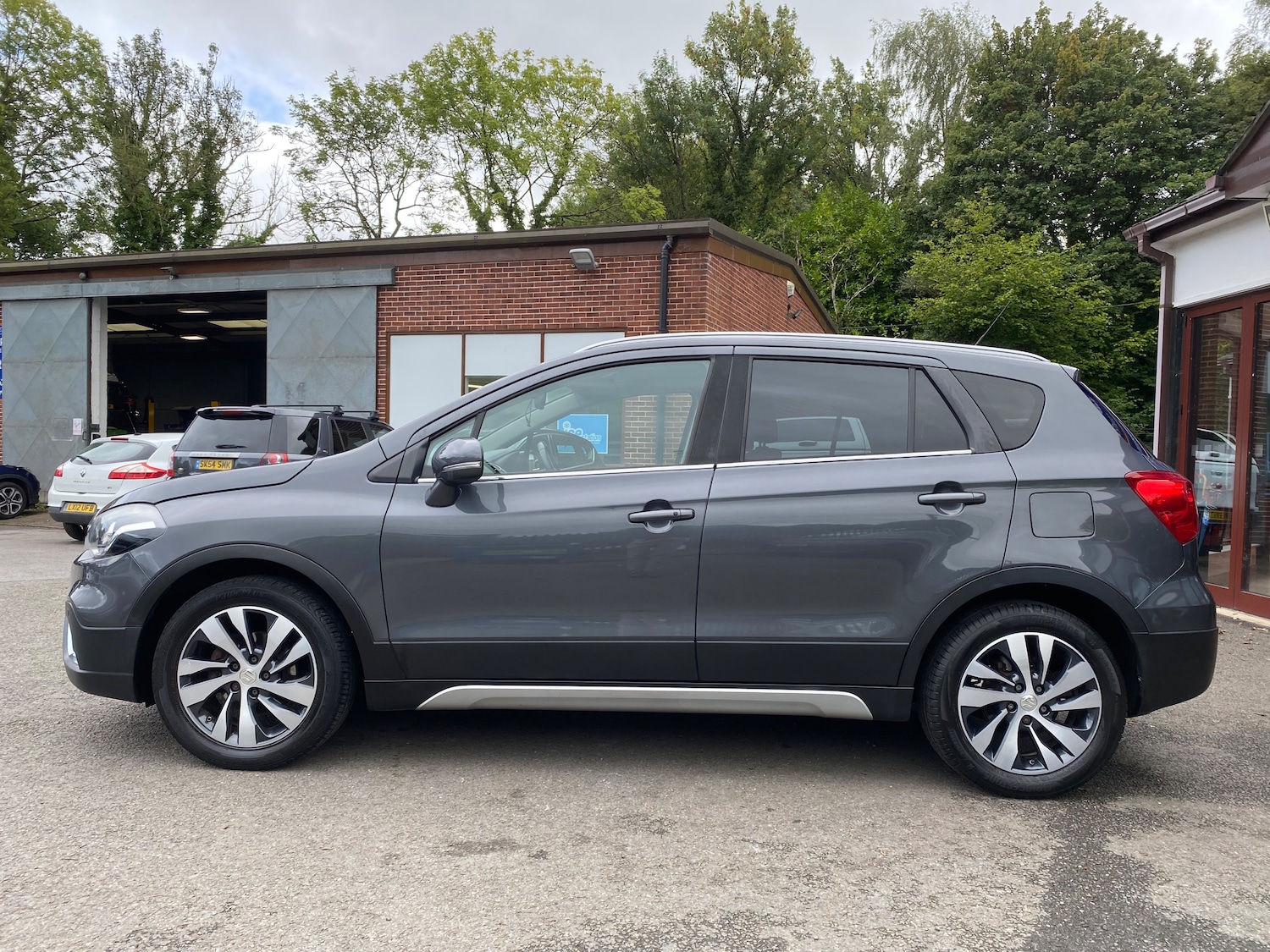 Used Suzuki SX4 2017 for sale - 76334648: Photo 5