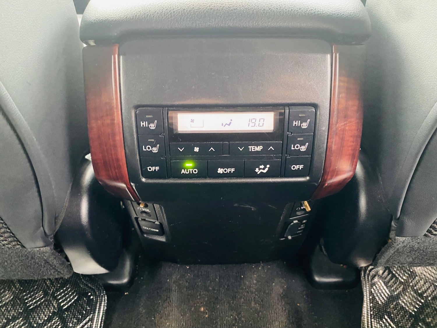 Used Toyota Land Cruiser 2016 for sale - 76767441: Photo 27