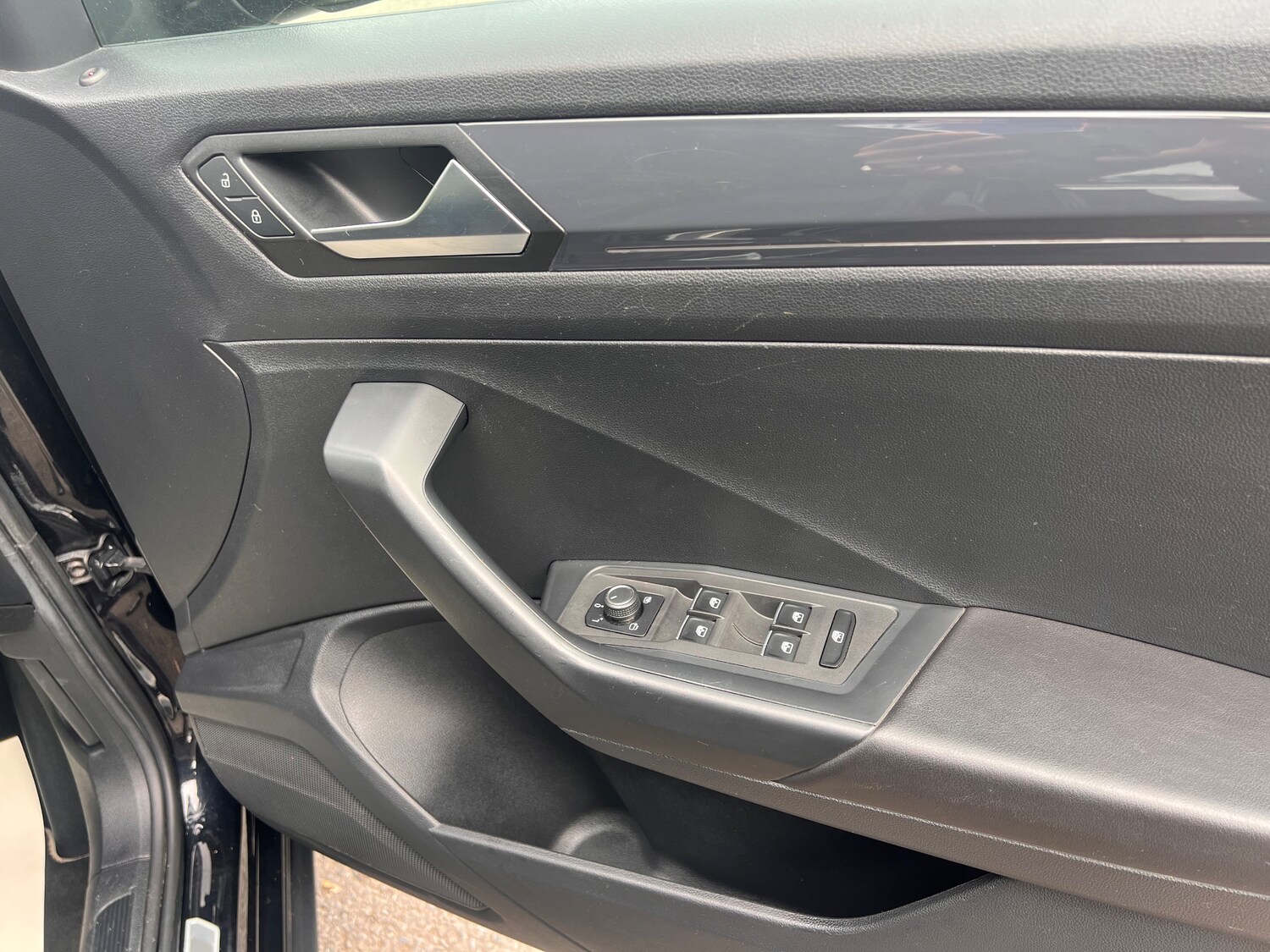 Used Volkswagen T-Roc 2019 for sale - 76120156: Photo 14