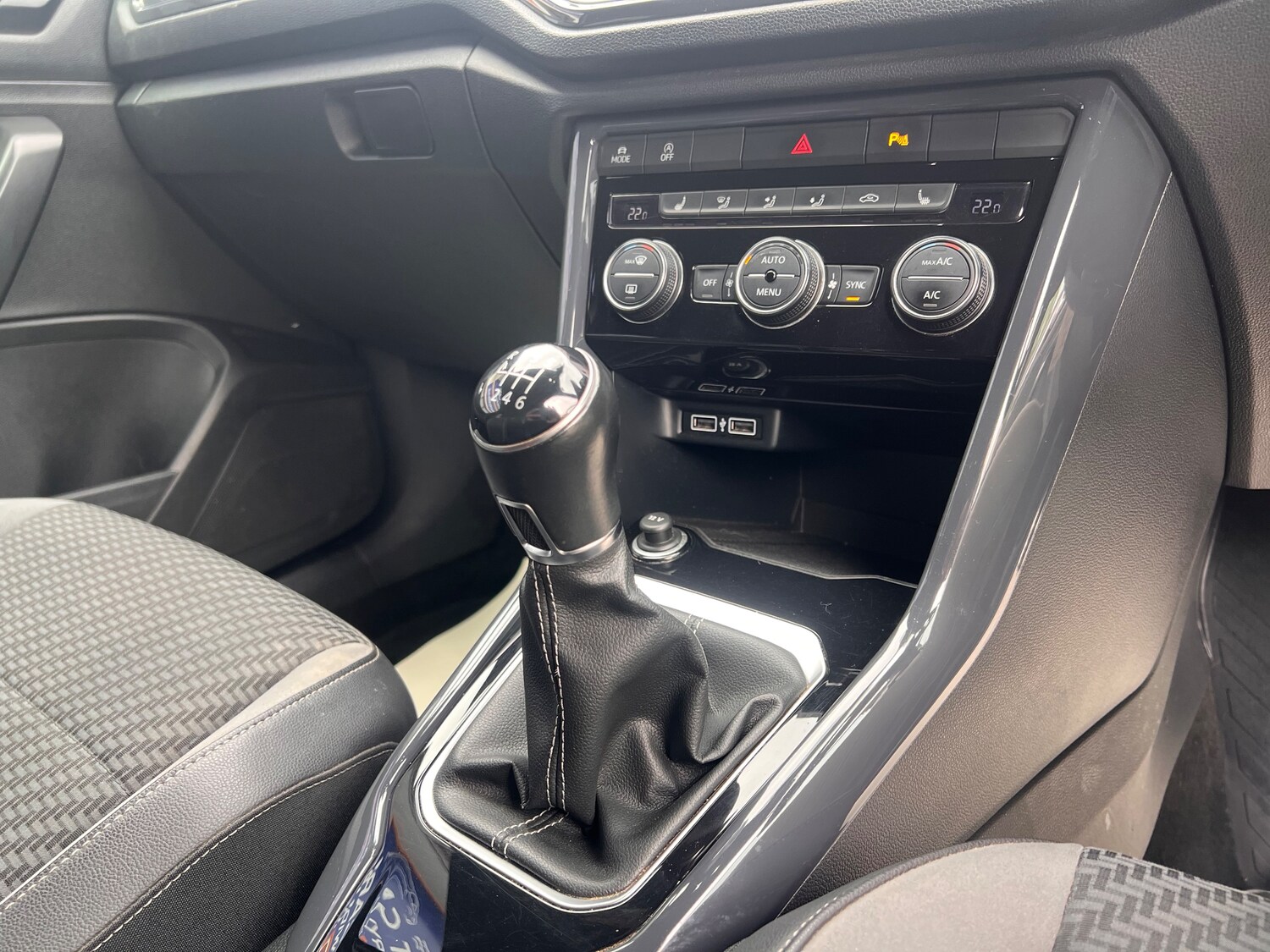 Used Volkswagen T-Roc 2019 for sale - 76120156: Photo 15