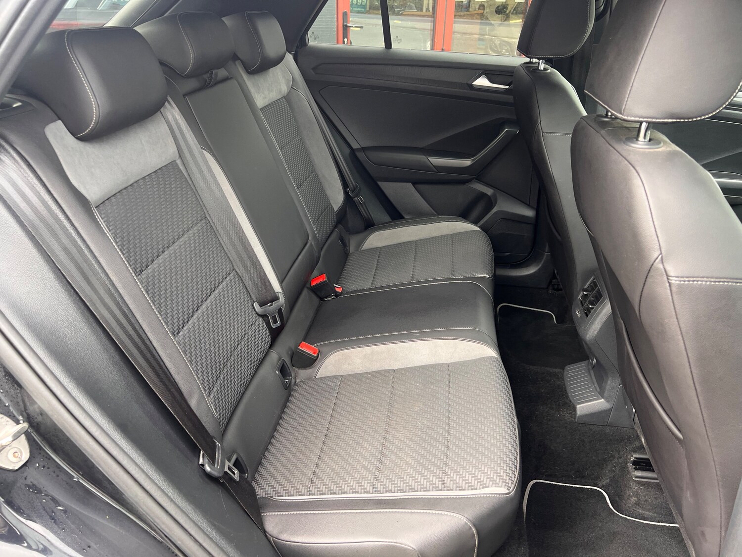 Used Volkswagen T-Roc 2019 for sale - 76120156: Photo 21