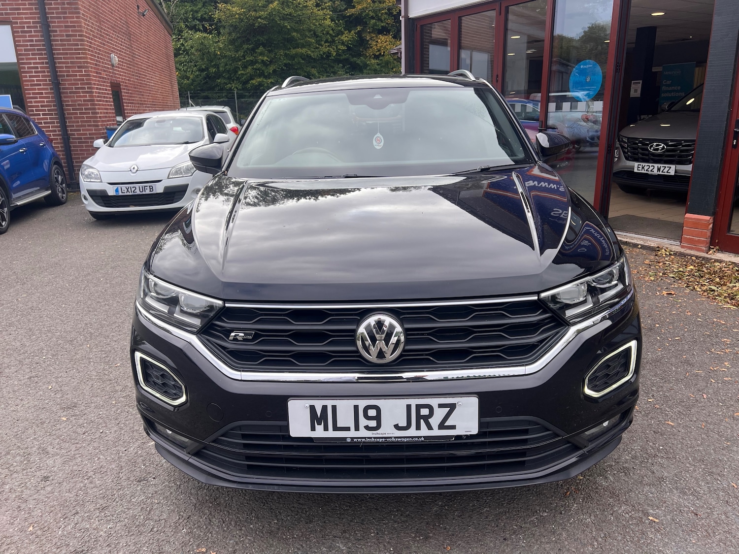 Used Volkswagen T-Roc 2019 for sale - 76120156: Photo 3