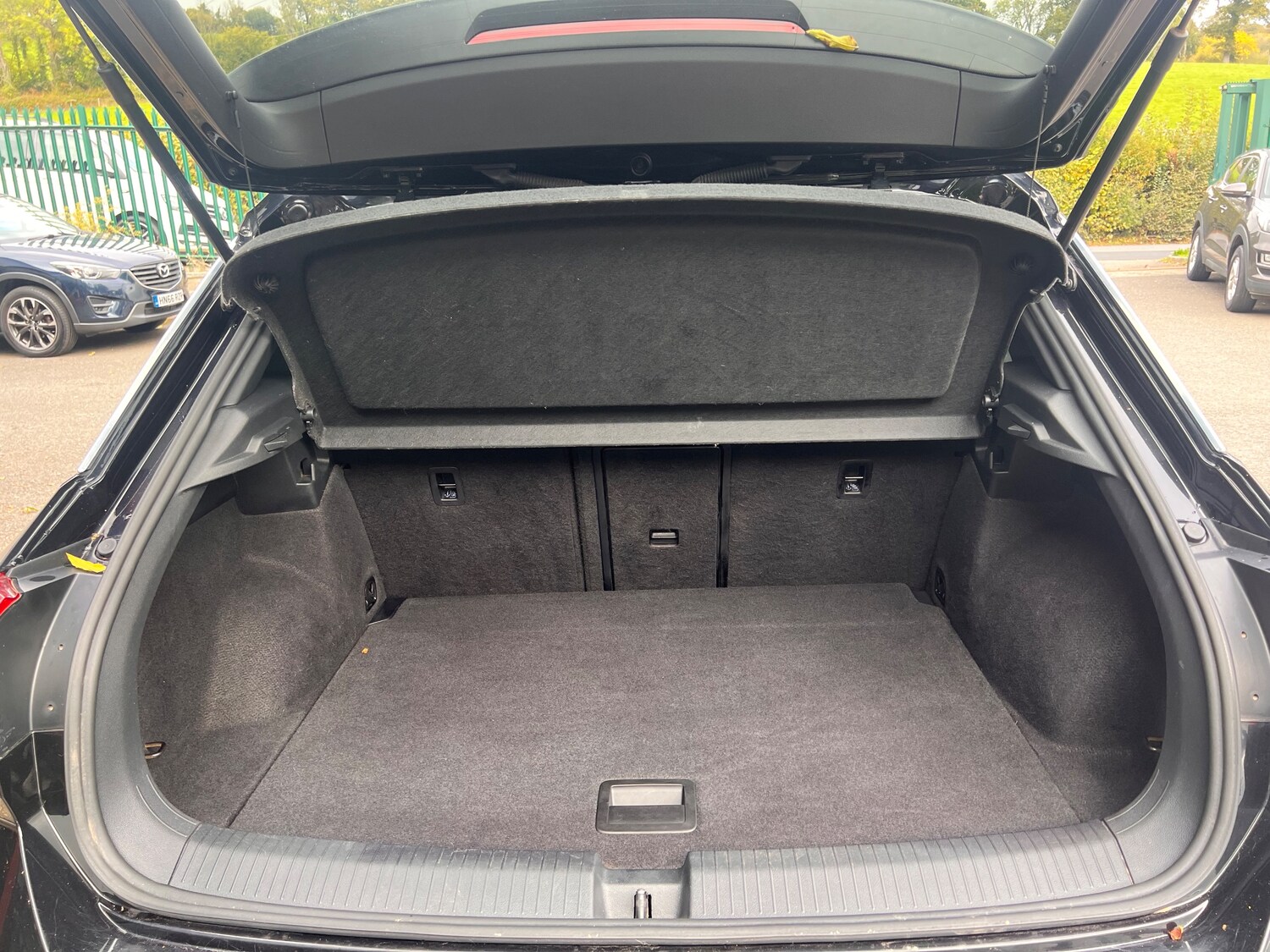 Used Volkswagen T-Roc 2019 for sale - 76120156: Photo 6