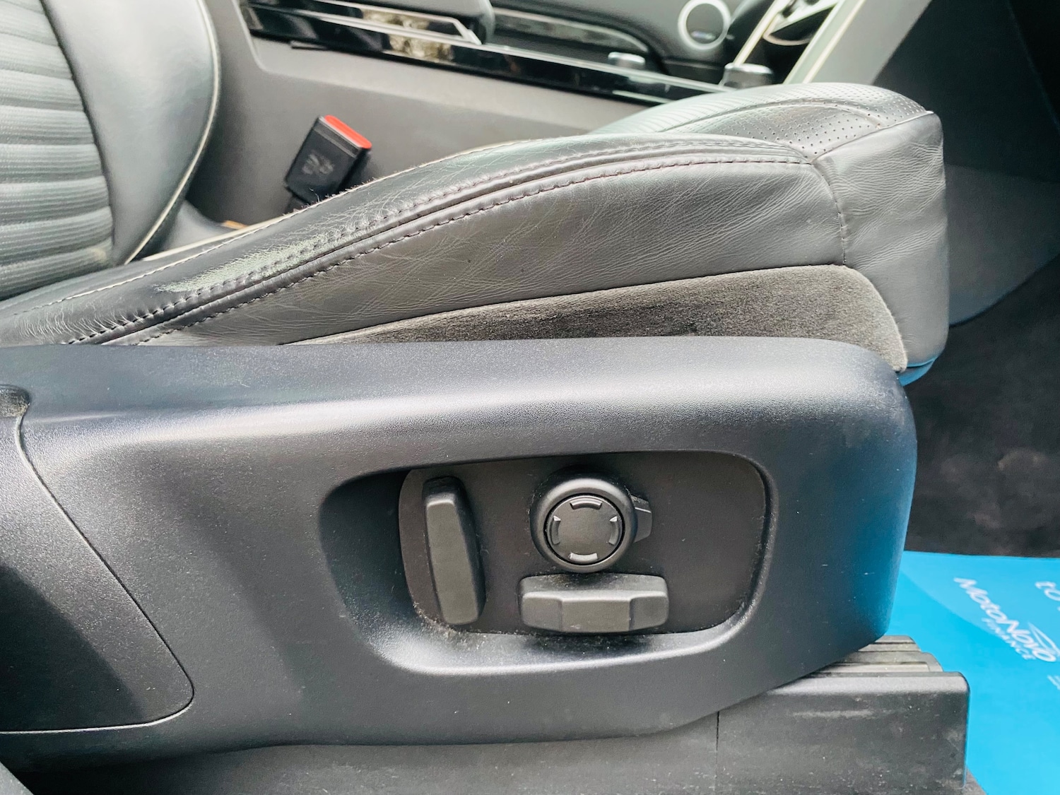 Used Land Rover Discovery 2017 for sale - 76706728: Photo 29