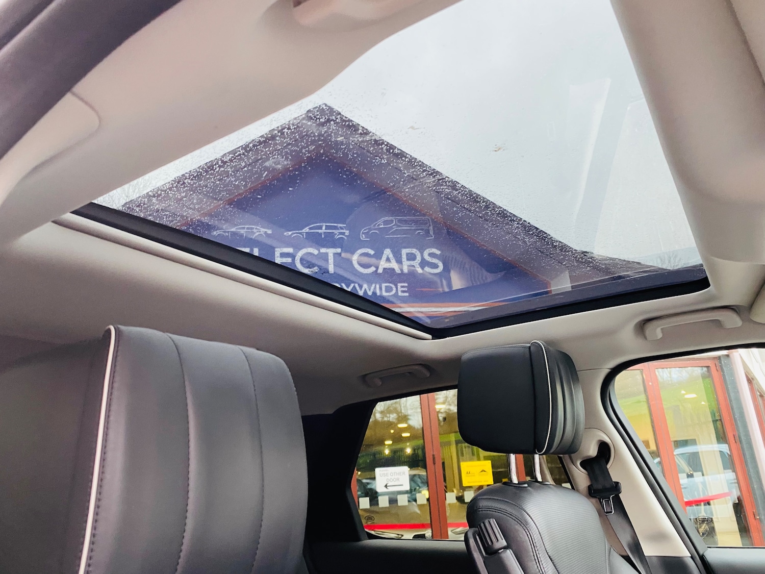 Used Land Rover Discovery 2017 for sale - 76706728: Photo 31