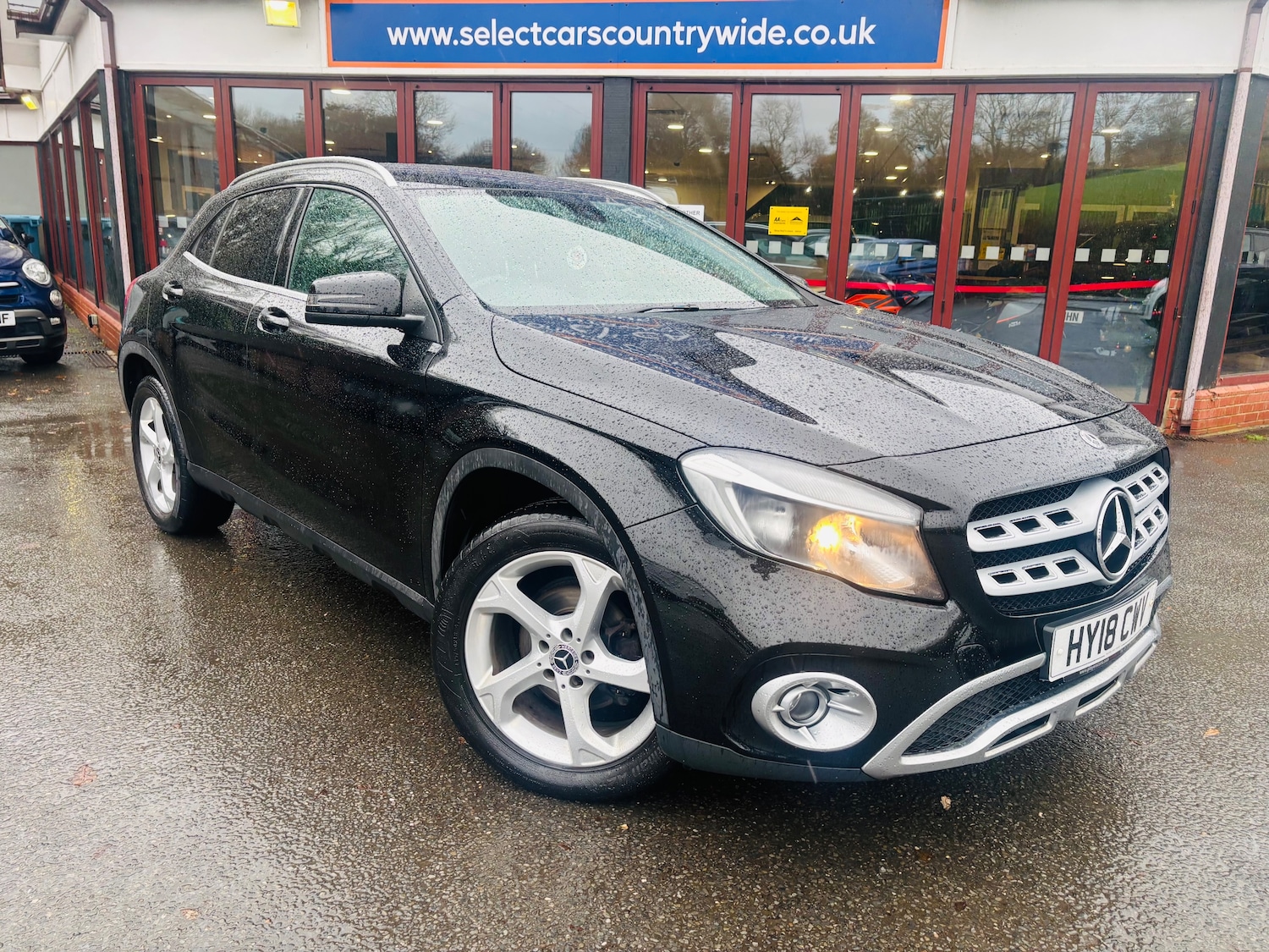 Used Mercedes-Benz GLA 2018 for sale - 76706726: Photo 2