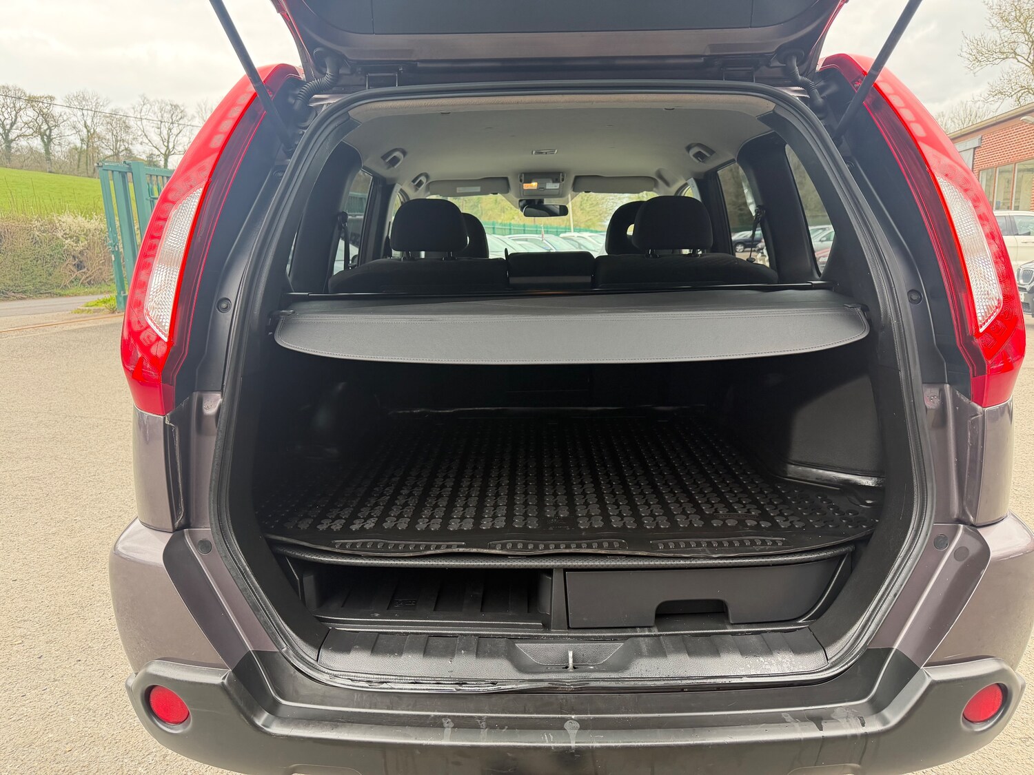 Used Nissan X-Trail 2014 for sale - 78092401: Photo 24