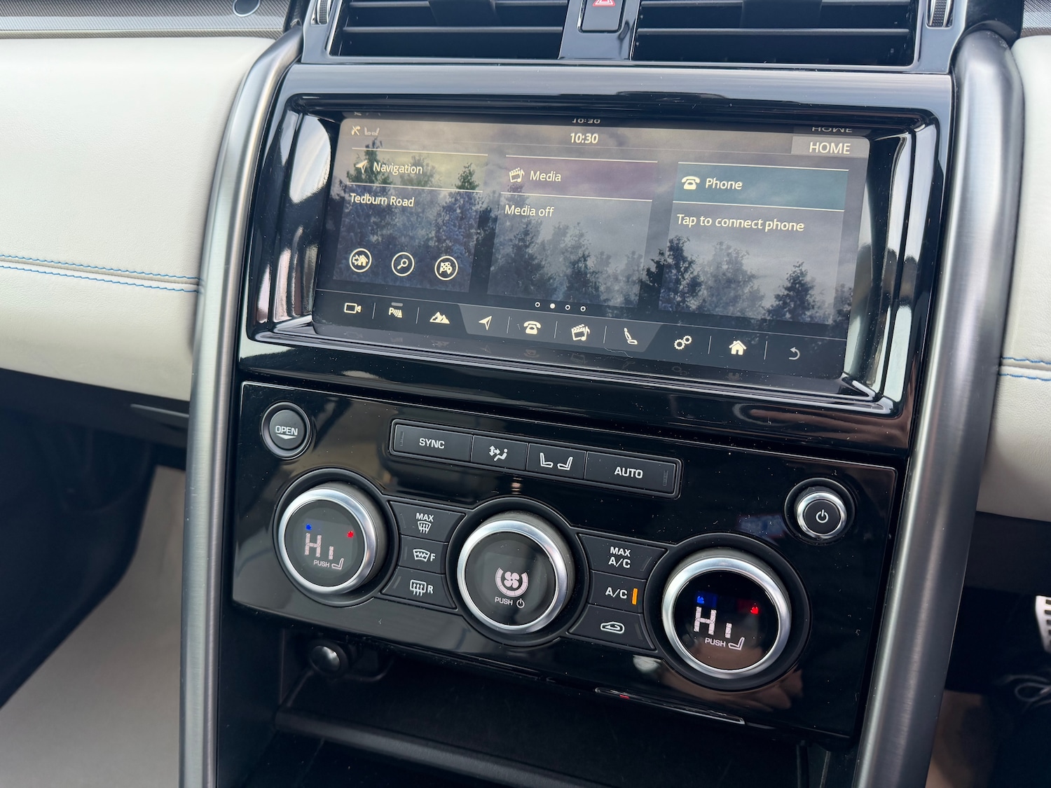 Used Land Rover Discovery 2018 for sale - 77139276: Photo 18