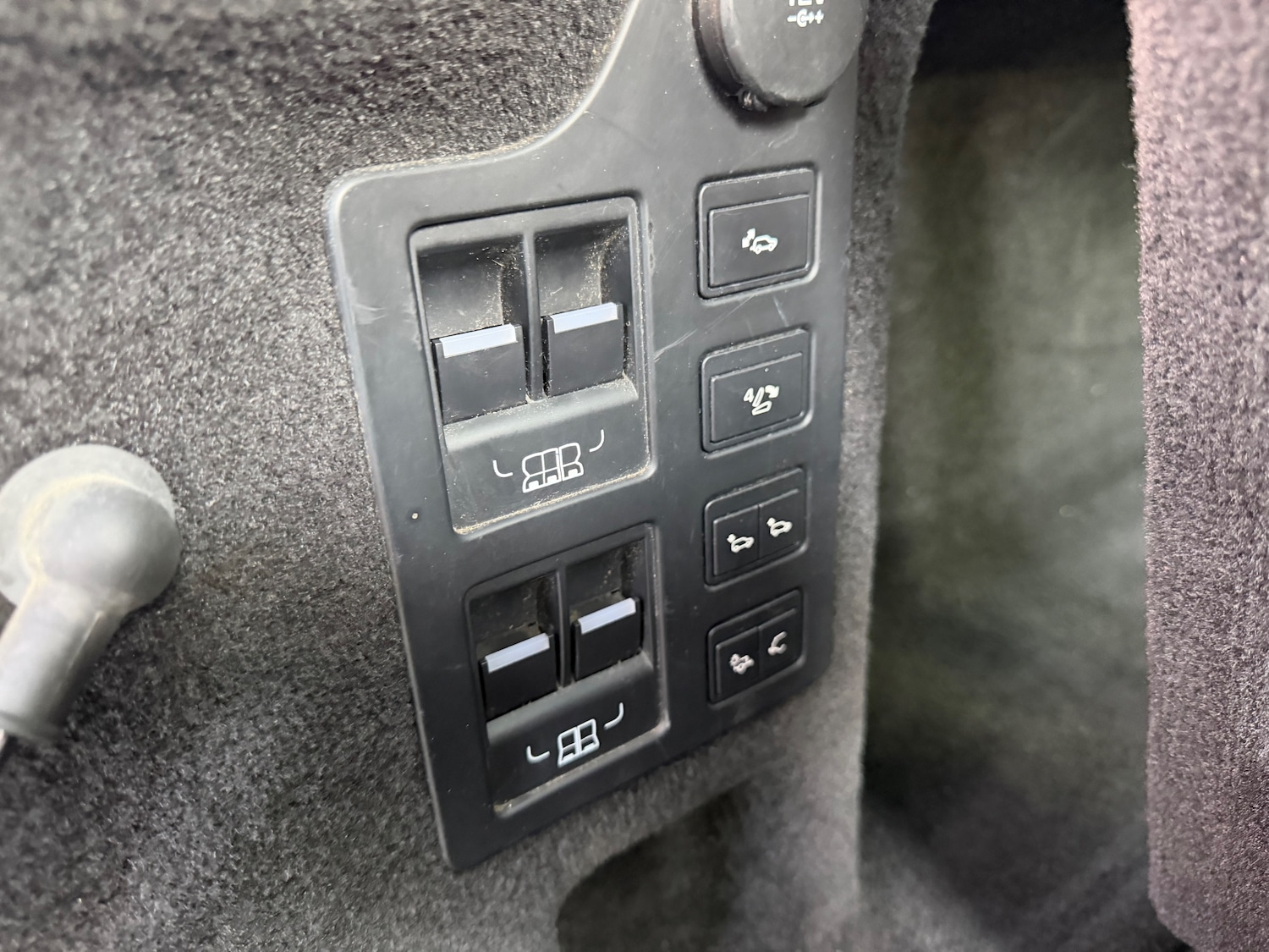 Used Land Rover Discovery 2018 for sale - 77139276: Photo 32