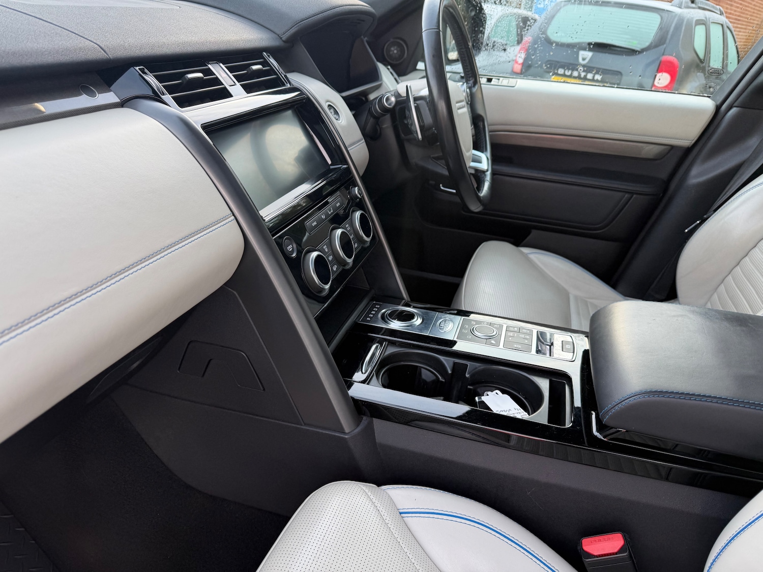 Used Land Rover Discovery 2018 for sale - 77139276: Photo 41