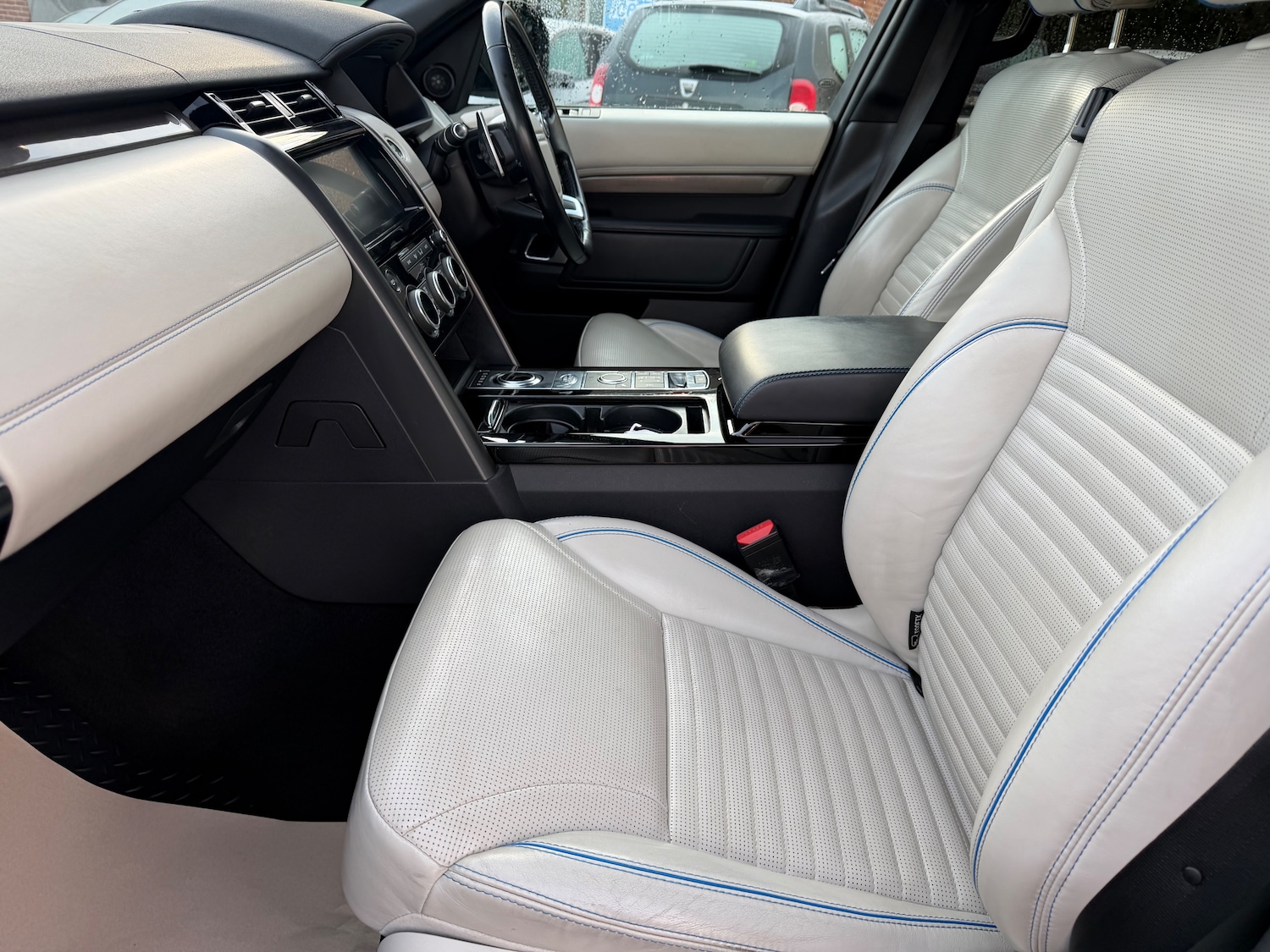 Used Land Rover Discovery 2018 for sale - 77139276: Photo 42