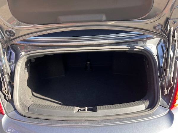 Used Volkswagen Beetle 2014 for sale - 76114879: Photo 10