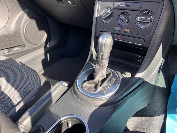 Used Volkswagen Beetle 2014 for sale - 76114879: Photo 28