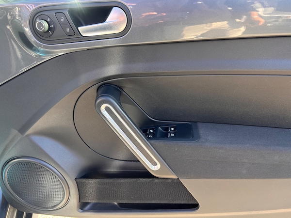 Used Volkswagen Beetle 2014 for sale - 76114879: Photo 30