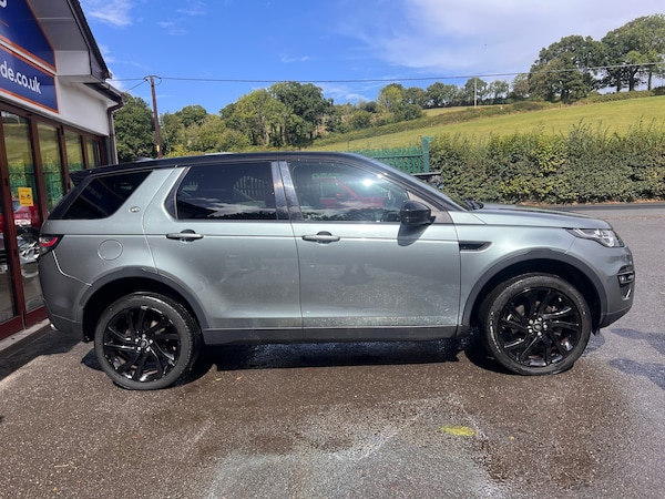 Used Land Rover Discovery Sport 2017 for sale - 75730682: Photo 10