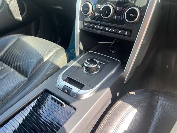 Used Land Rover Discovery Sport 2017 for sale - 75730682: Photo 17