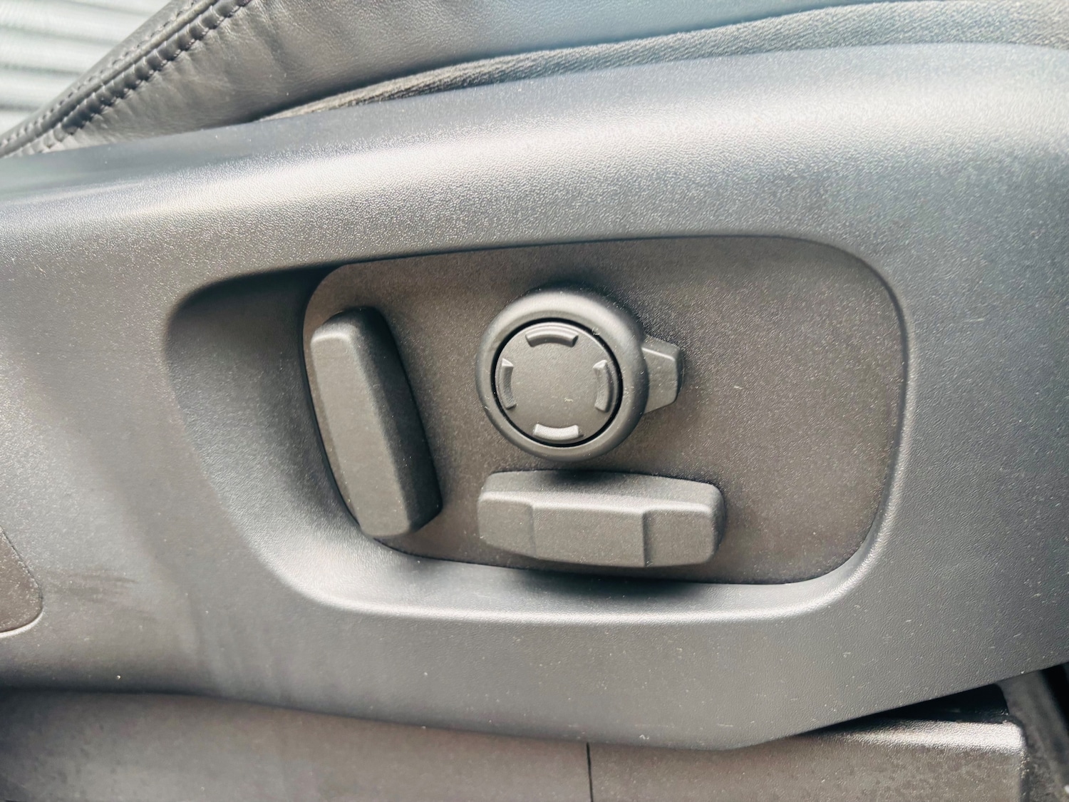 Used Land Rover Discovery 2020 for sale - 75937906: Photo 13