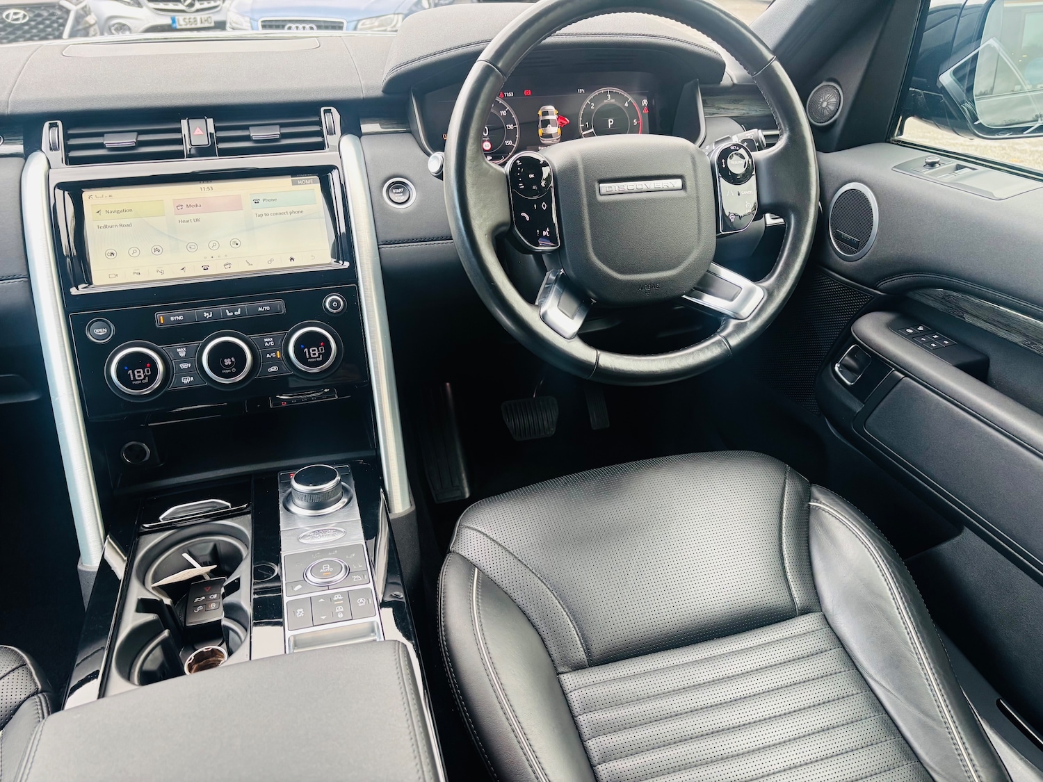 Used Land Rover Discovery 2020 for sale - 75937906: Photo 24