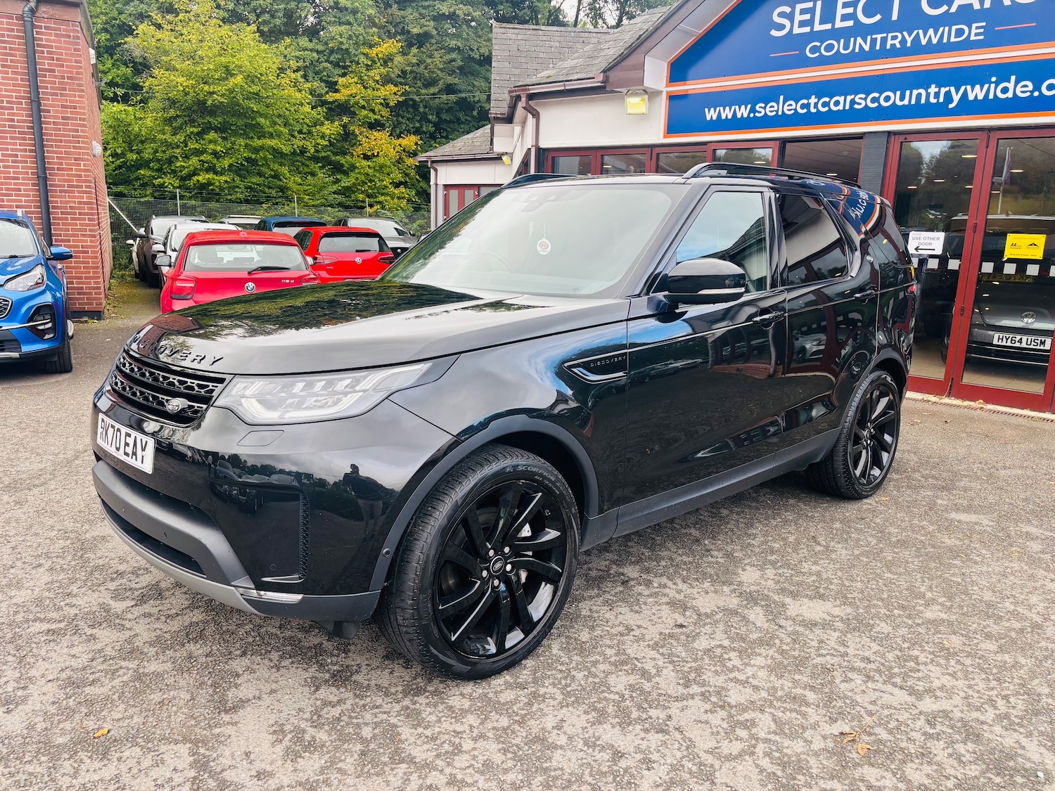 Used Land Rover Discovery 2020 for sale - 75937906: Photo 4