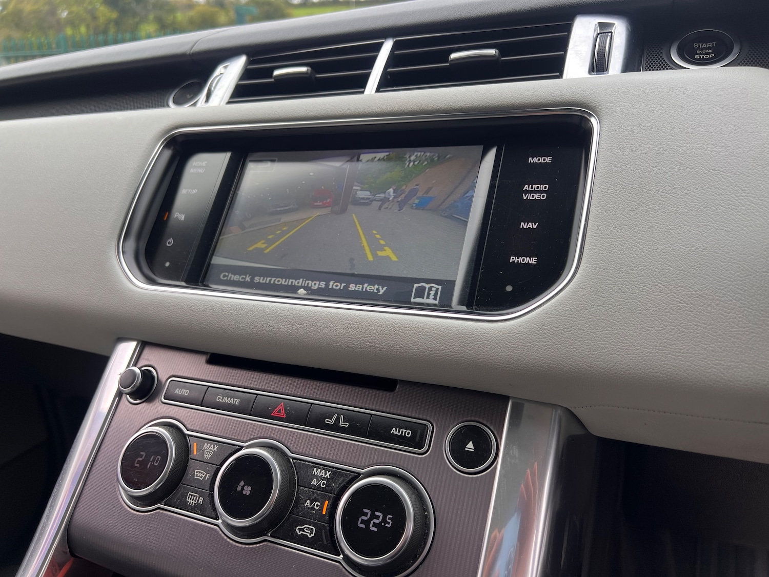 Used Land Rover Range Rover Sport 2014 for sale - 76174147: Photo 16