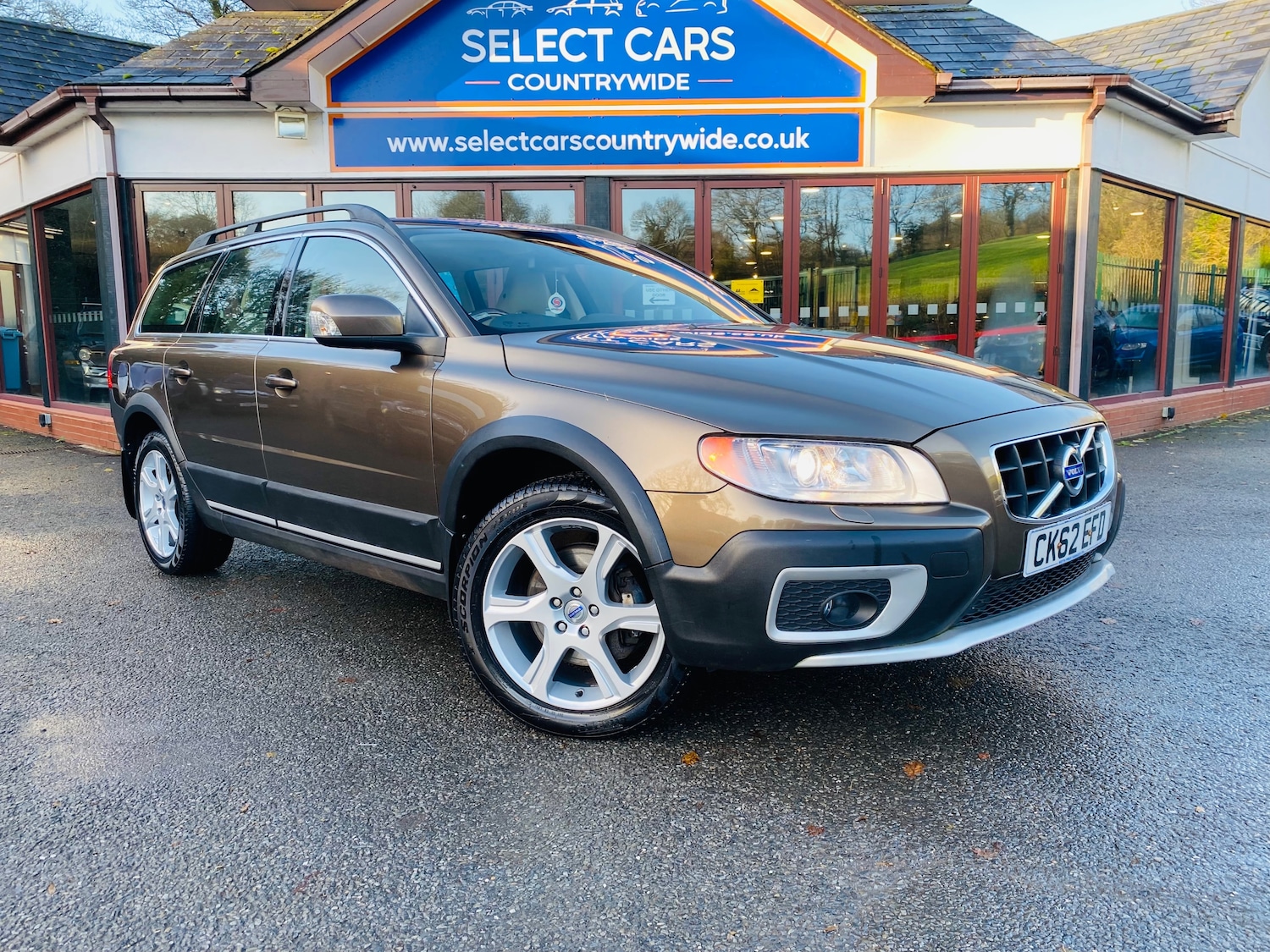 Used Volvo XC70 2012 for sale - 76892350: Photo 2