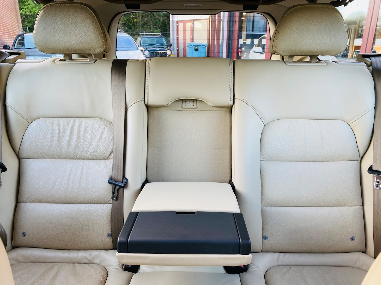 Used Volvo XC70 2012 for sale - 76892350: Photo 30