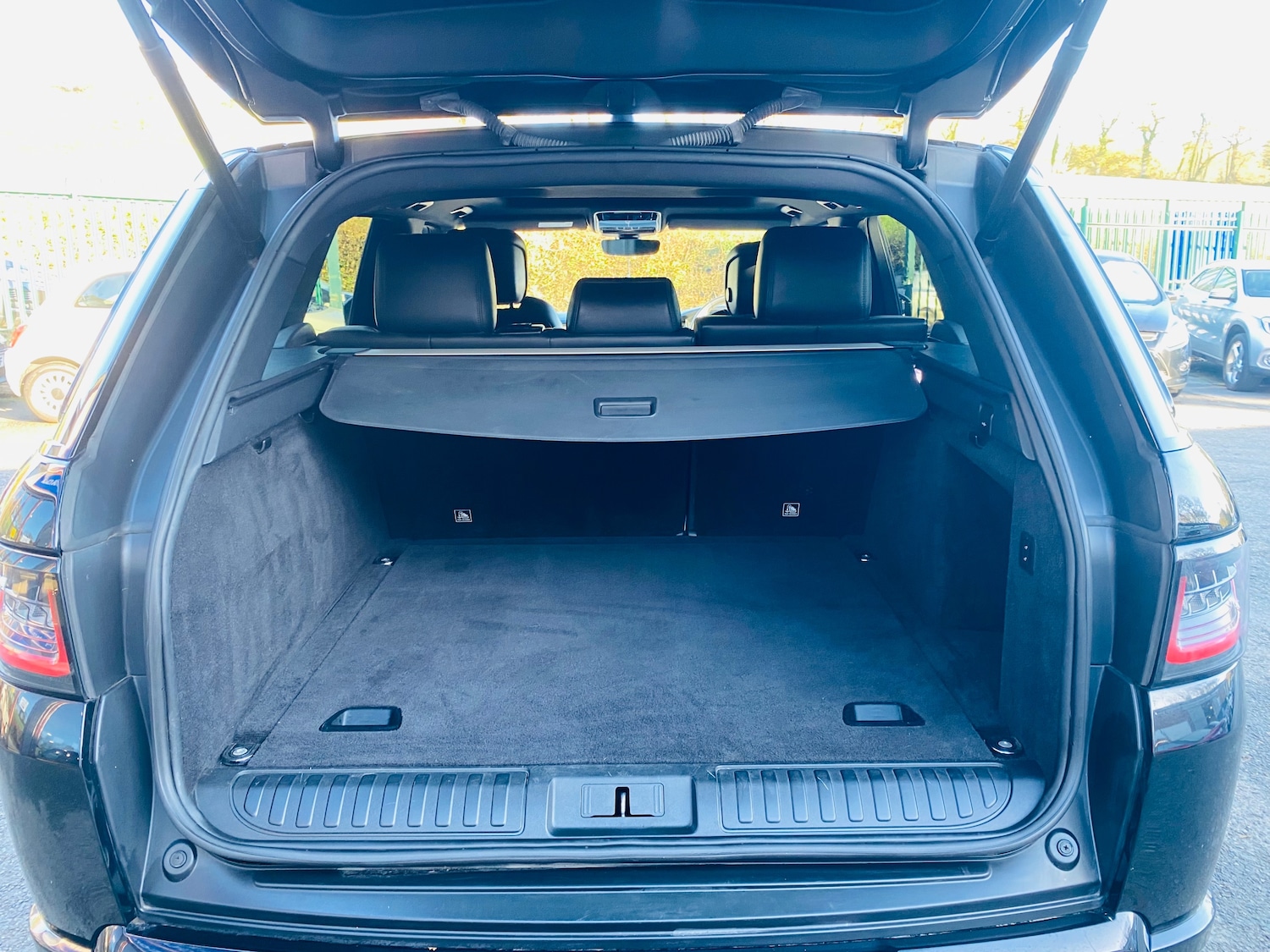 Used Land Rover Range Rover Sport 2019 for sale - 76581255: Photo 11