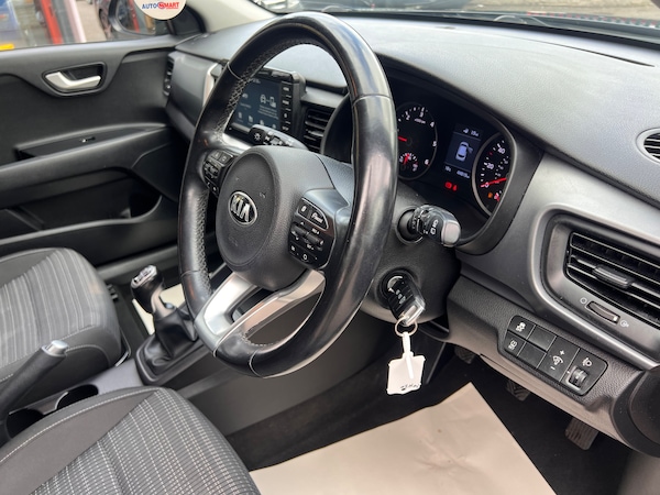 Used Kia Stonic 2018 for sale - 75995634: Photo 18