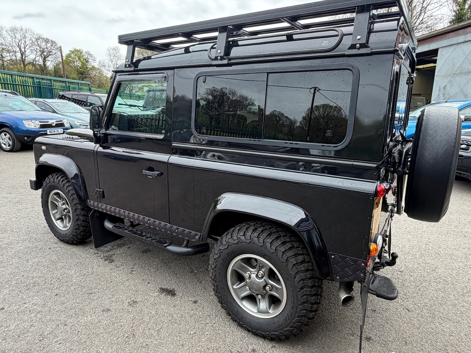 Used Land Rover Defender 90 2012 for sale - 78111681: Photo 5