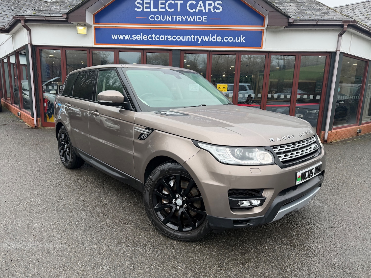 Used Land Rover Range Rover Sport 2016 for sale - 77501930: Photo 2