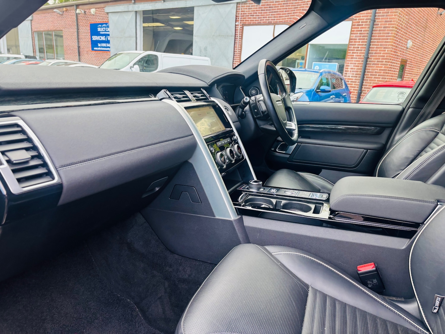 Used Land Rover Discovery 2020 for sale - 76909282: Photo 24