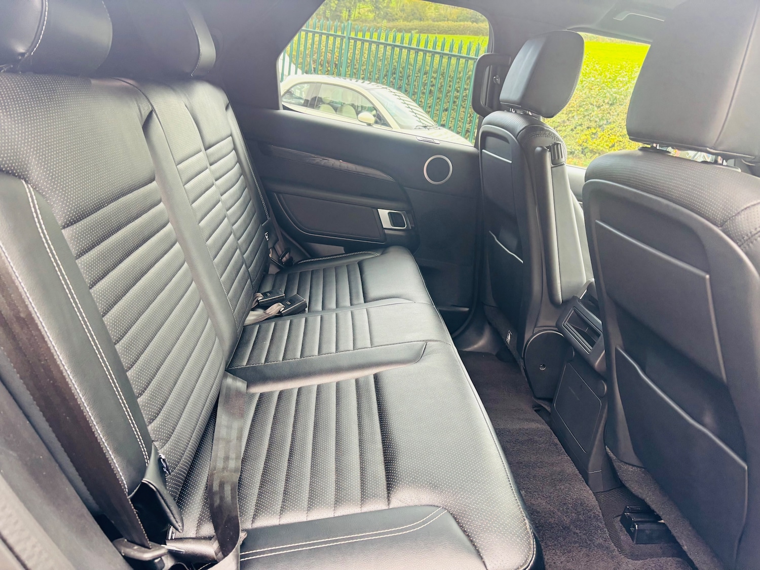 Used Land Rover Discovery 2020 for sale - 76909282: Photo 28