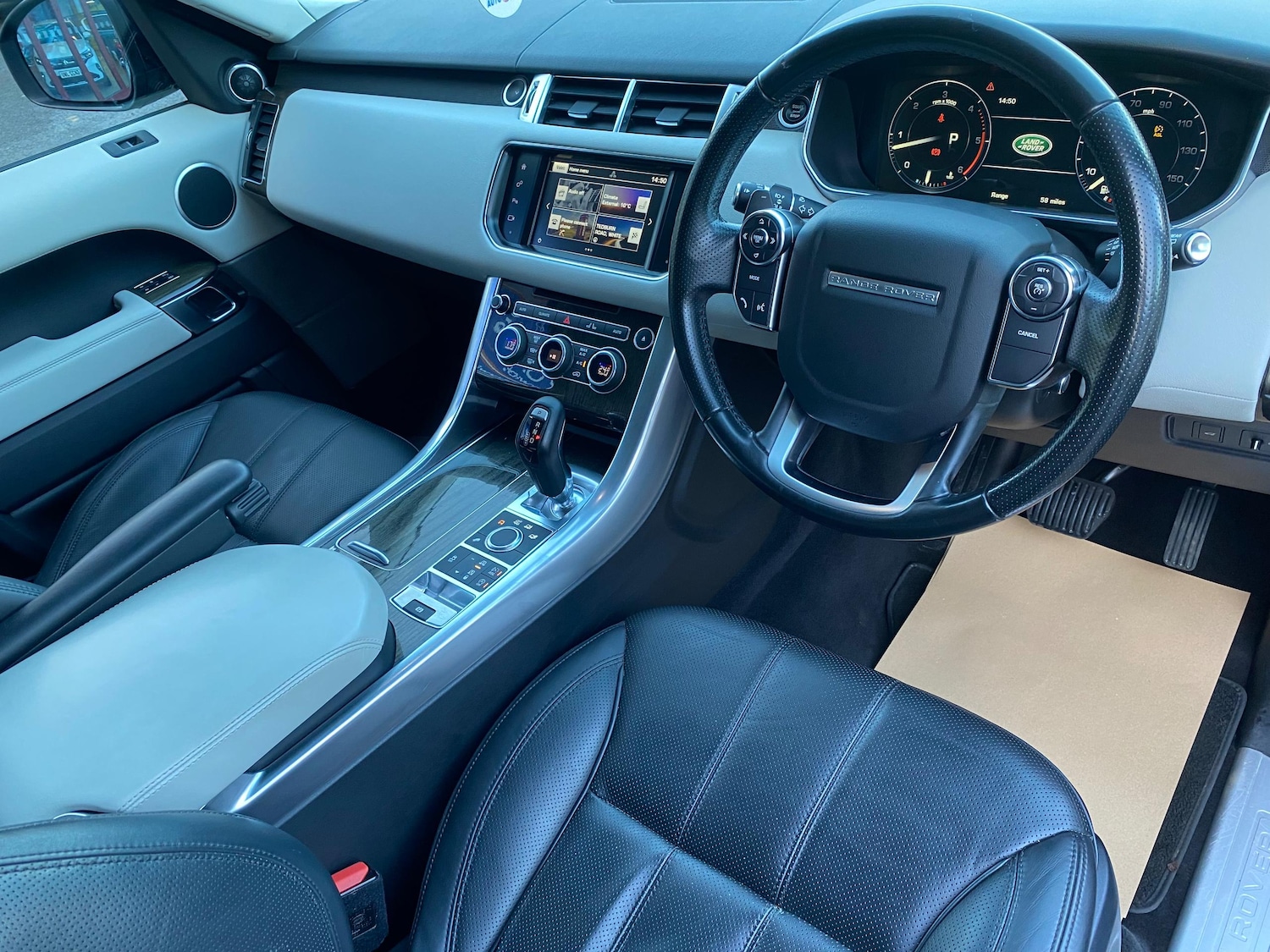 Used Land Rover Range Rover Sport 2015 for sale - 76863077: Photo 17