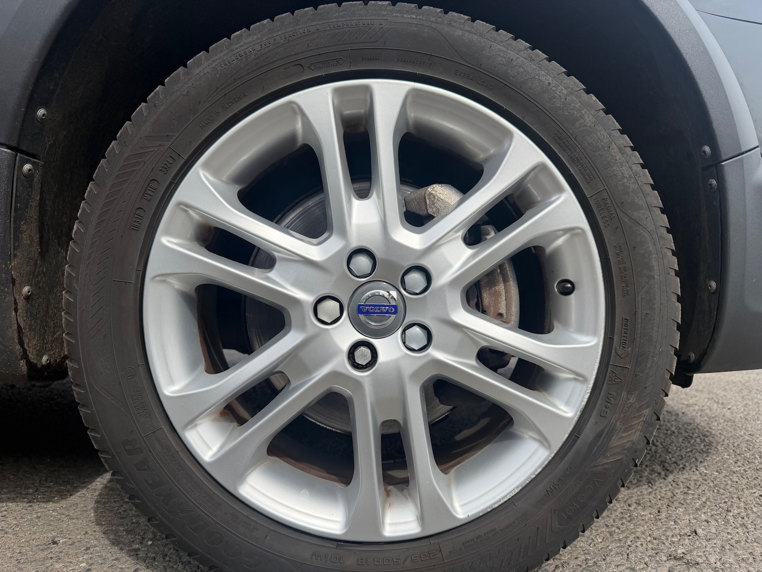 Used Volvo XC70 2015 for sale - 78197224: Photo 10