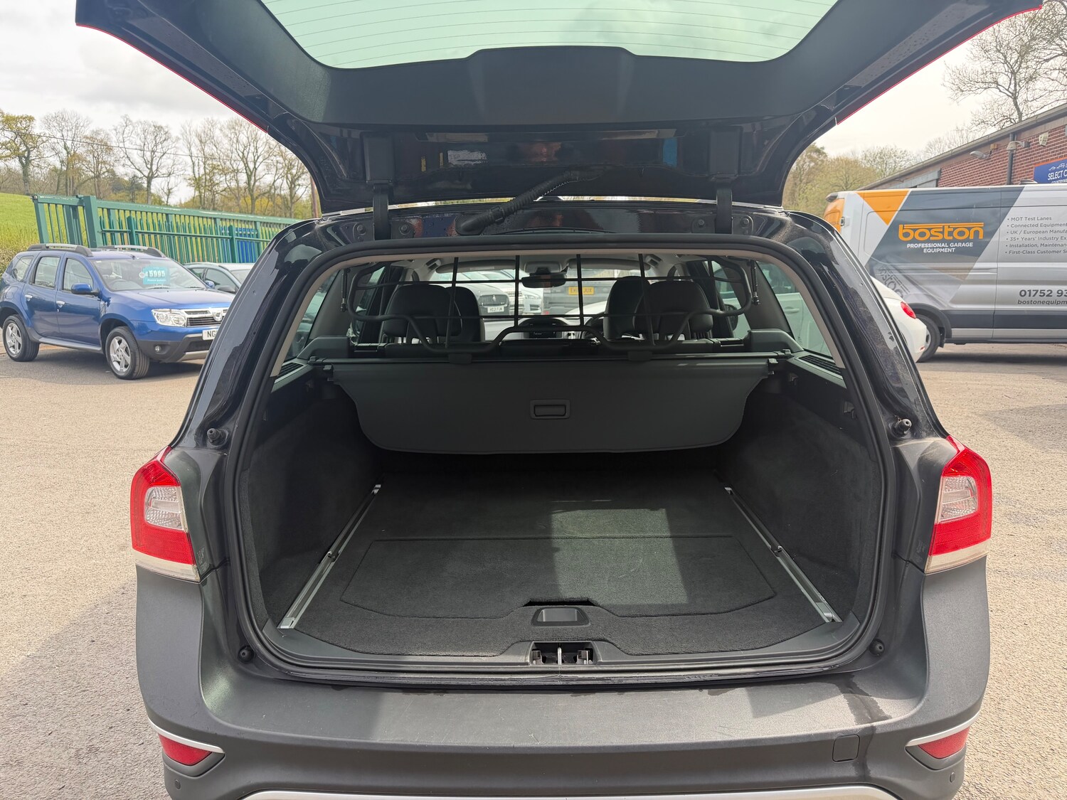 Used Volvo XC70 2015 for sale - 78197224: Photo 27