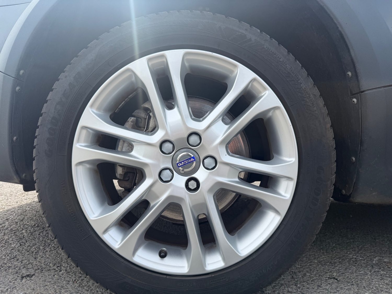 Used Volvo XC70 2015 for sale - 78197224: Photo 35