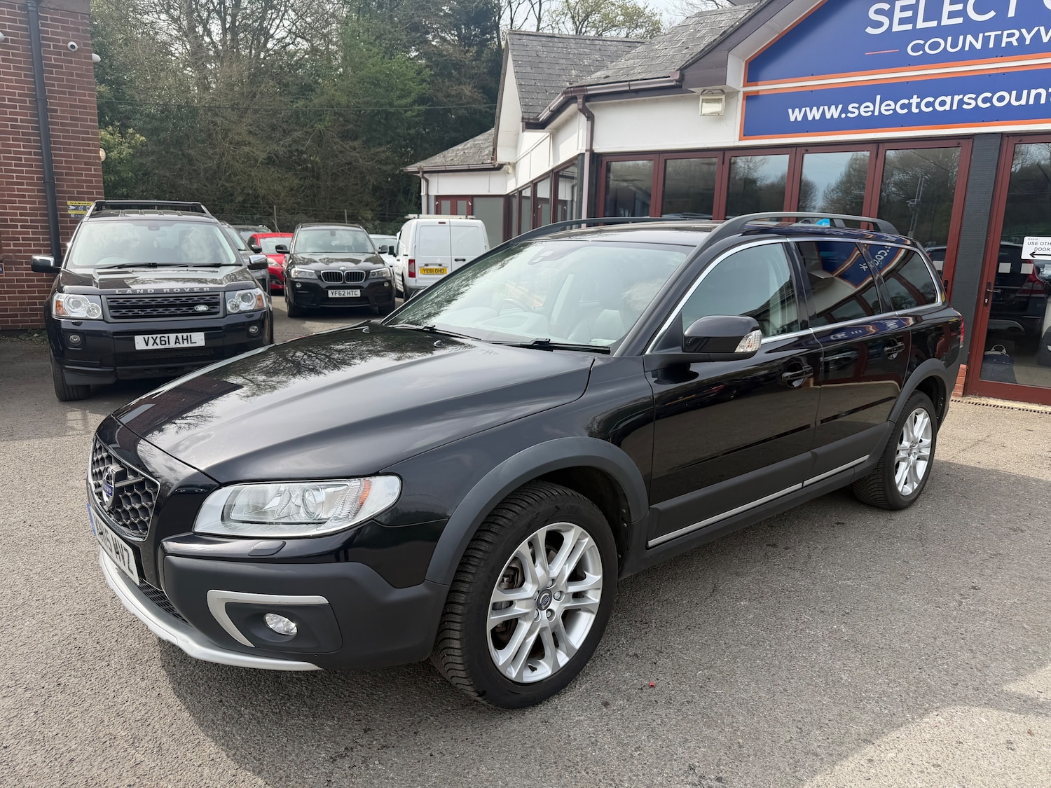 Used Volvo XC70 2015 for sale - 78197224: Photo 4