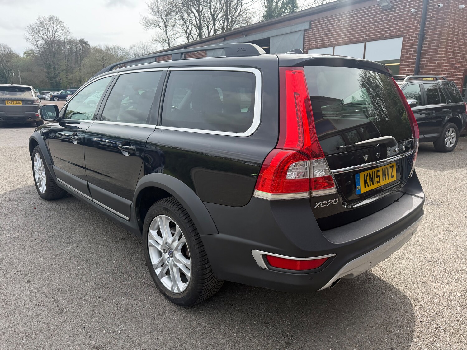 Used Volvo XC70 2015 for sale - 78197224: Photo 6