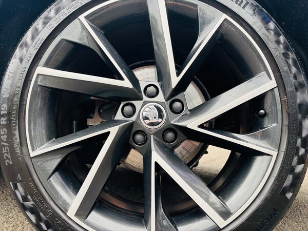 Used Skoda Karoq 2020 for sale - 75643938: Photo 10