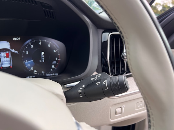 Used Volvo XC60 2017 for sale - 76087274: Photo 29